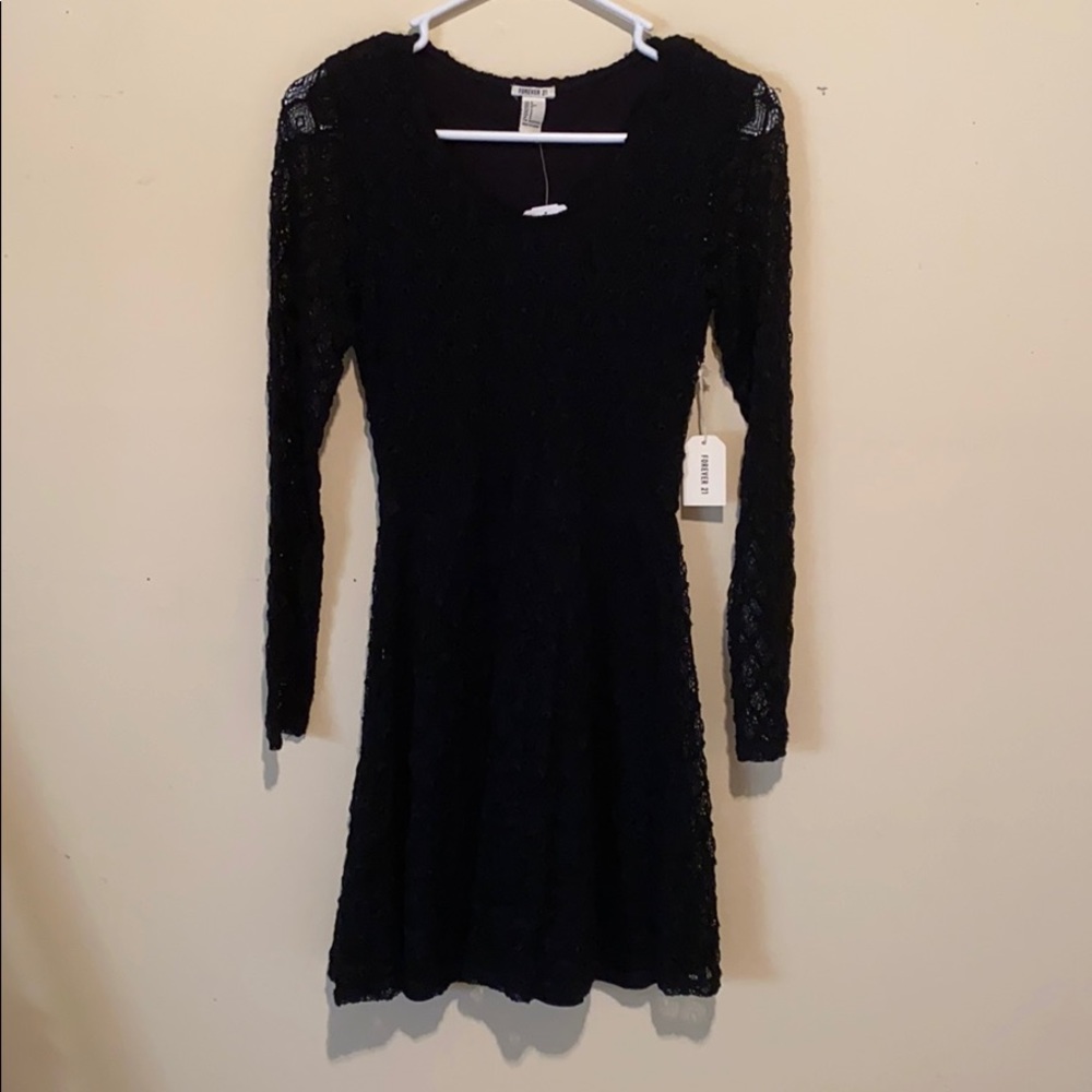 3/$15 SALE NWT Lace Long Sleeve Dress